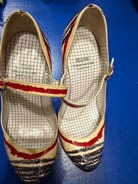 Moschino Cheap & Chic Scribble Print Leather Heels Mary Jane Size 36